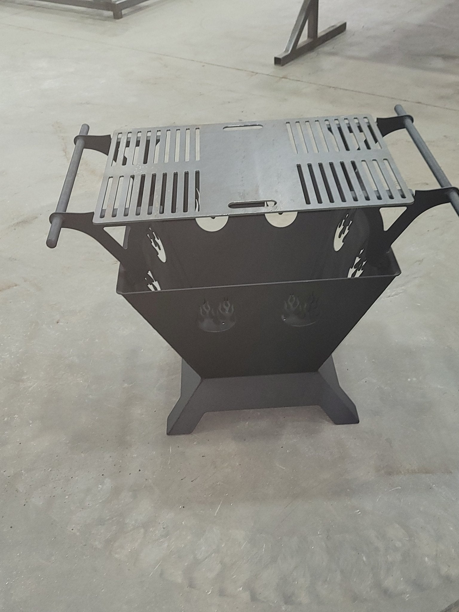 Firepit - Smokin Good Wood